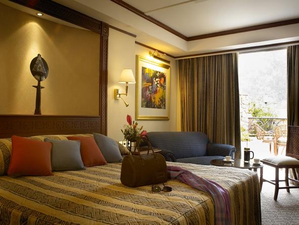 Nairobi Serena Hotel - Bedroom3